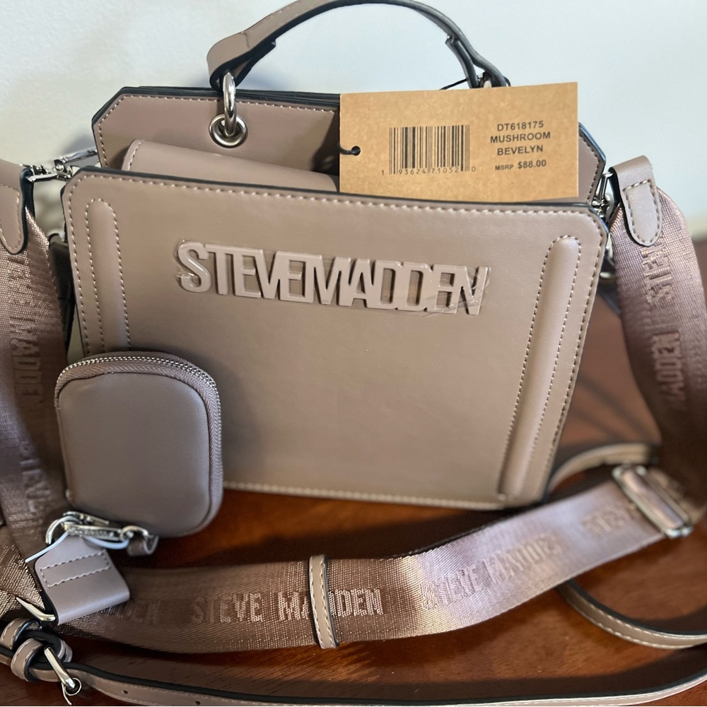 Steve Madden mushroom BEVELYN bag.